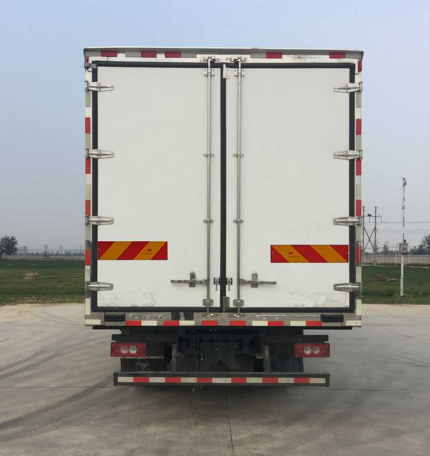 BJ5168XLC-FMس