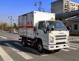 CLW5040XRYJ6ȼҺʽ䳵